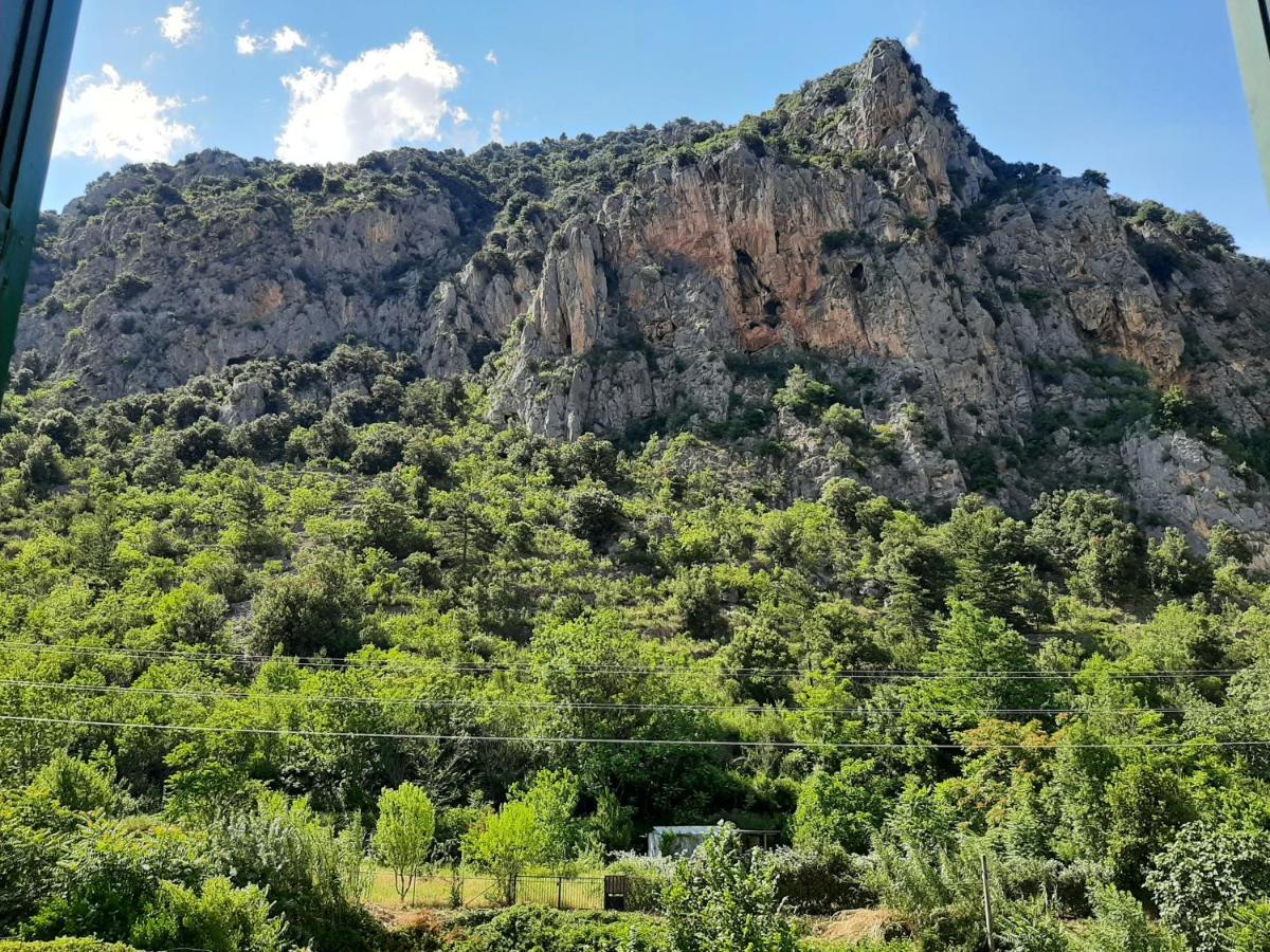 Les Chambres Chouettes Villefranche-de-Conflent Εξωτερικό φωτογραφία